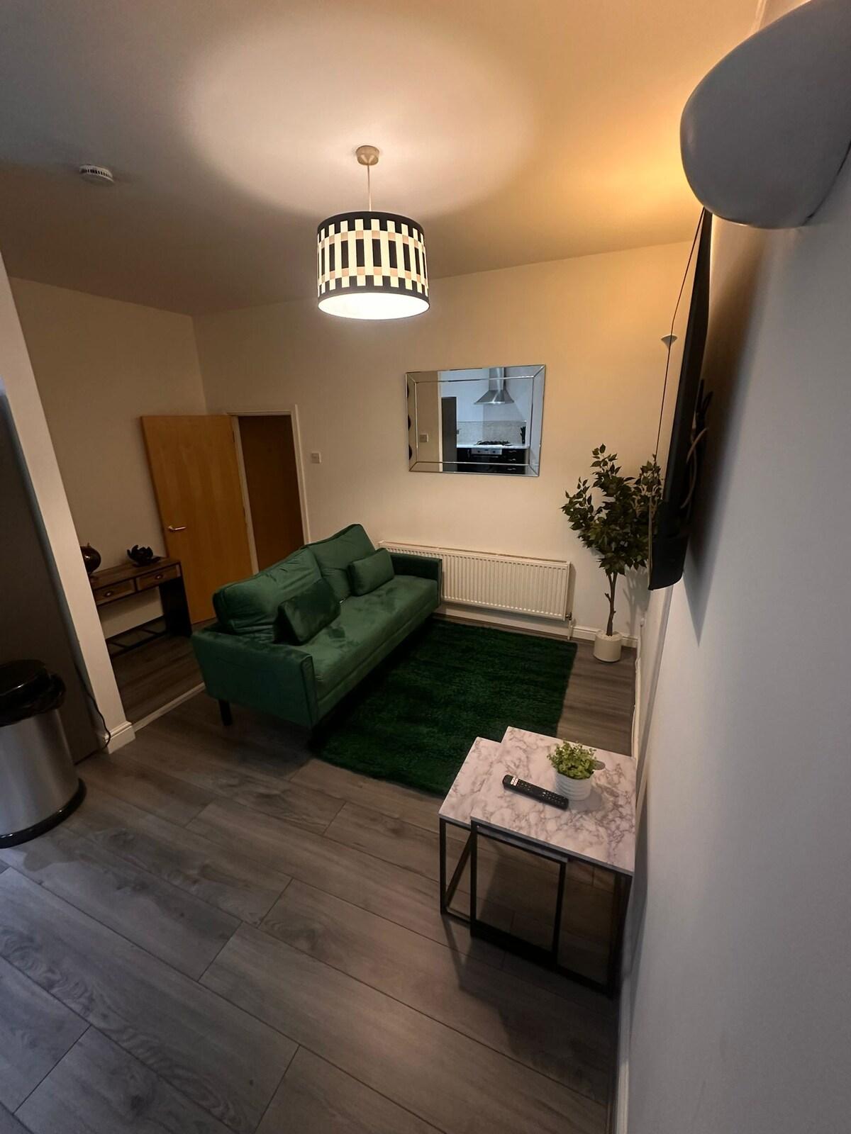 Modern 2-Bedroom, 2-Bathroom Apartment Liverpool2