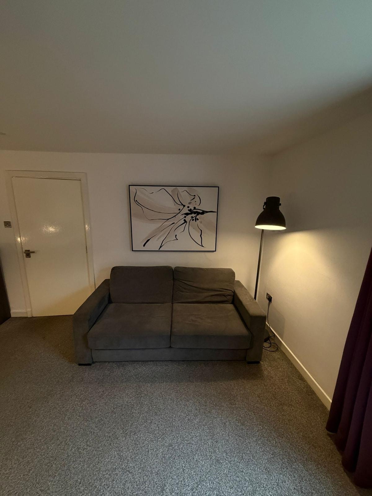 Spacious 4BR City Apartment | Terrace + Sleeps 104