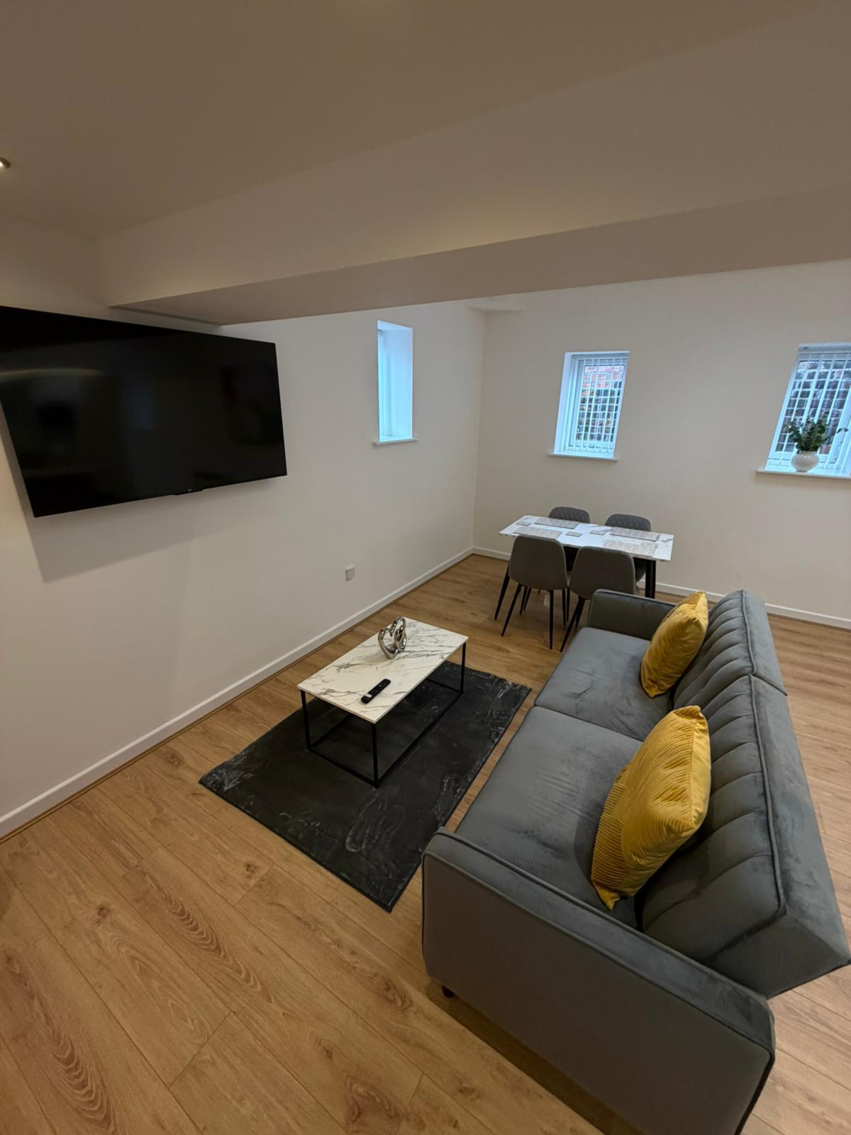 City Centre Duplex Apartment Liverpool3