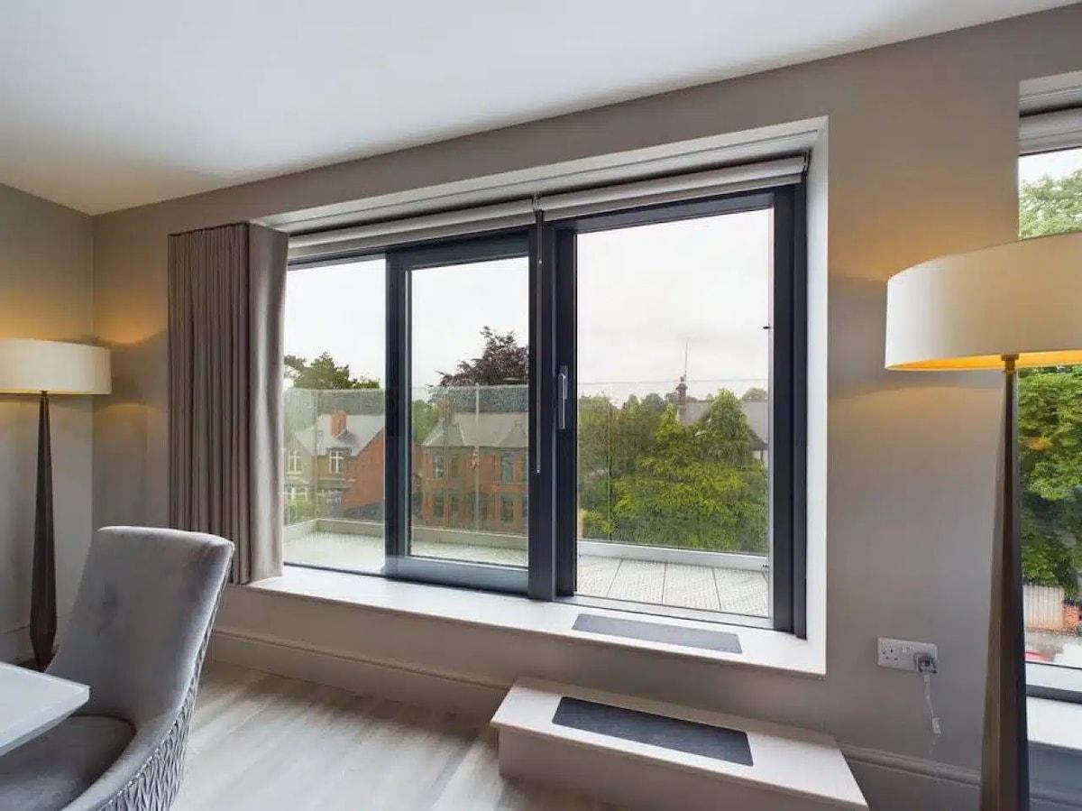 Lesley House Apartments by StaySavvy Accommodation5