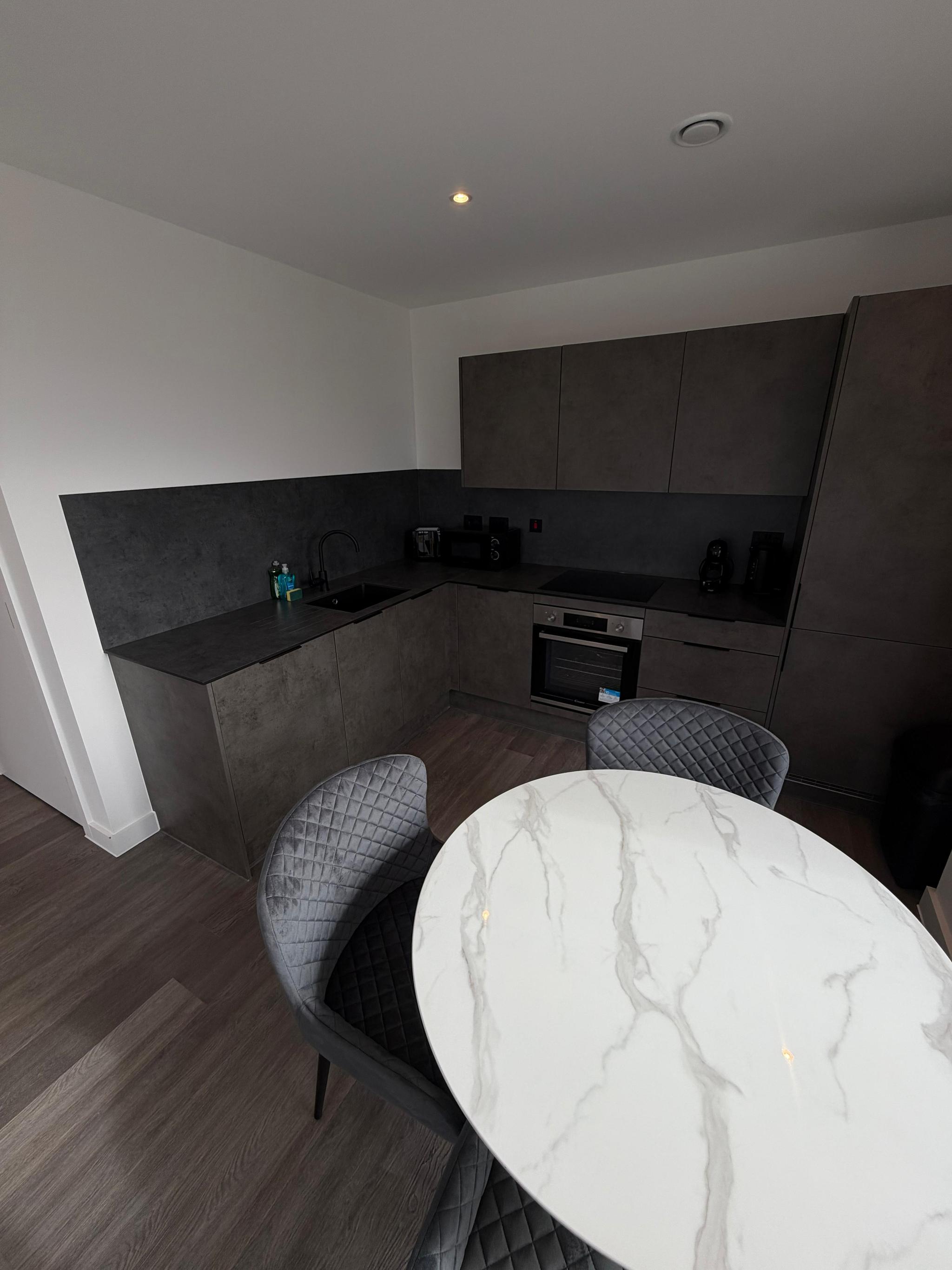 Berkeley Square Apartments2